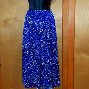 Laura Ashley size L elastic waist skirt in blue, black and white print.